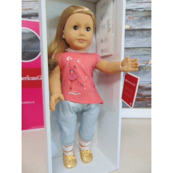 NEW American Girl 18" ISABELLE DOLL, MEET OUTFIT + Book Earrings Wrist Tag BOX - Picture 5 of 10